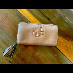 Tory Burch Beige wallet